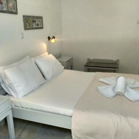 Galaxy Apartments Alikí المظهر الخارجي الصورة