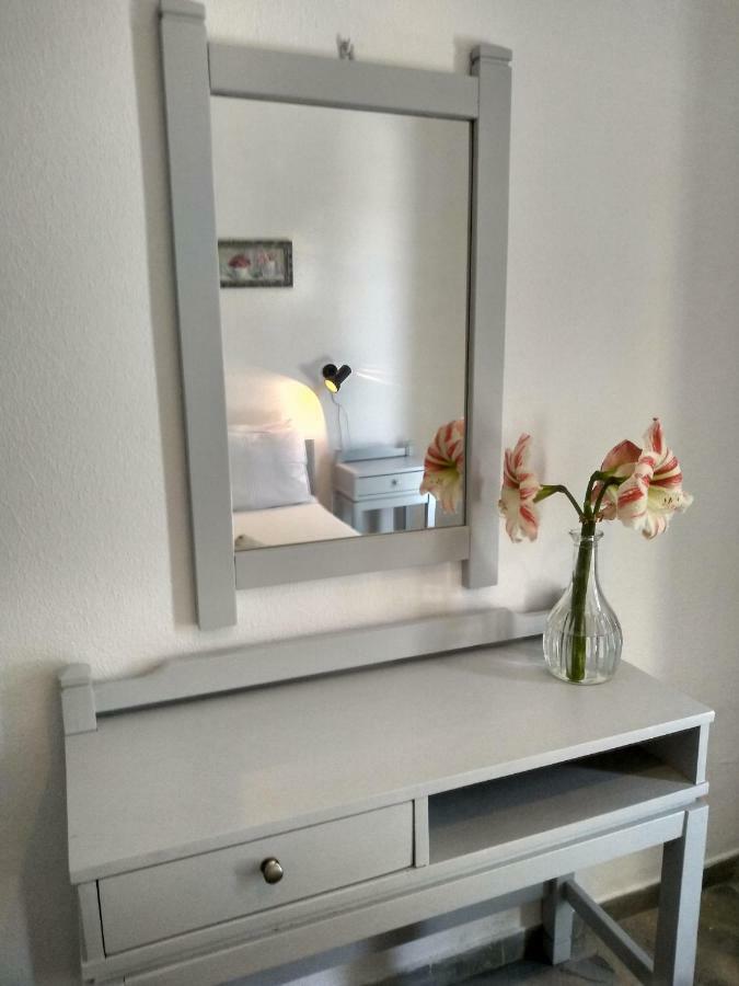 Galaxy Apartments Alikí المظهر الخارجي الصورة
