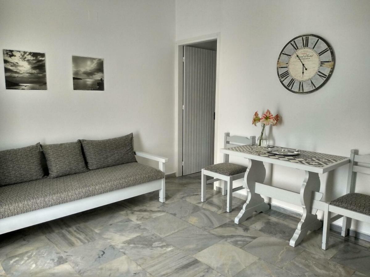 Galaxy Apartments Alikí المظهر الخارجي الصورة
